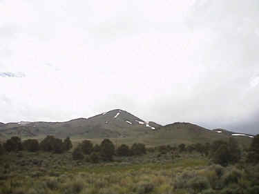 mountain1.JPG (58854 bytes)